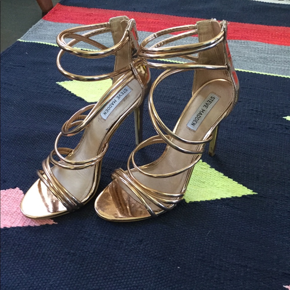 STEVE MADDEN strapped gold heels
